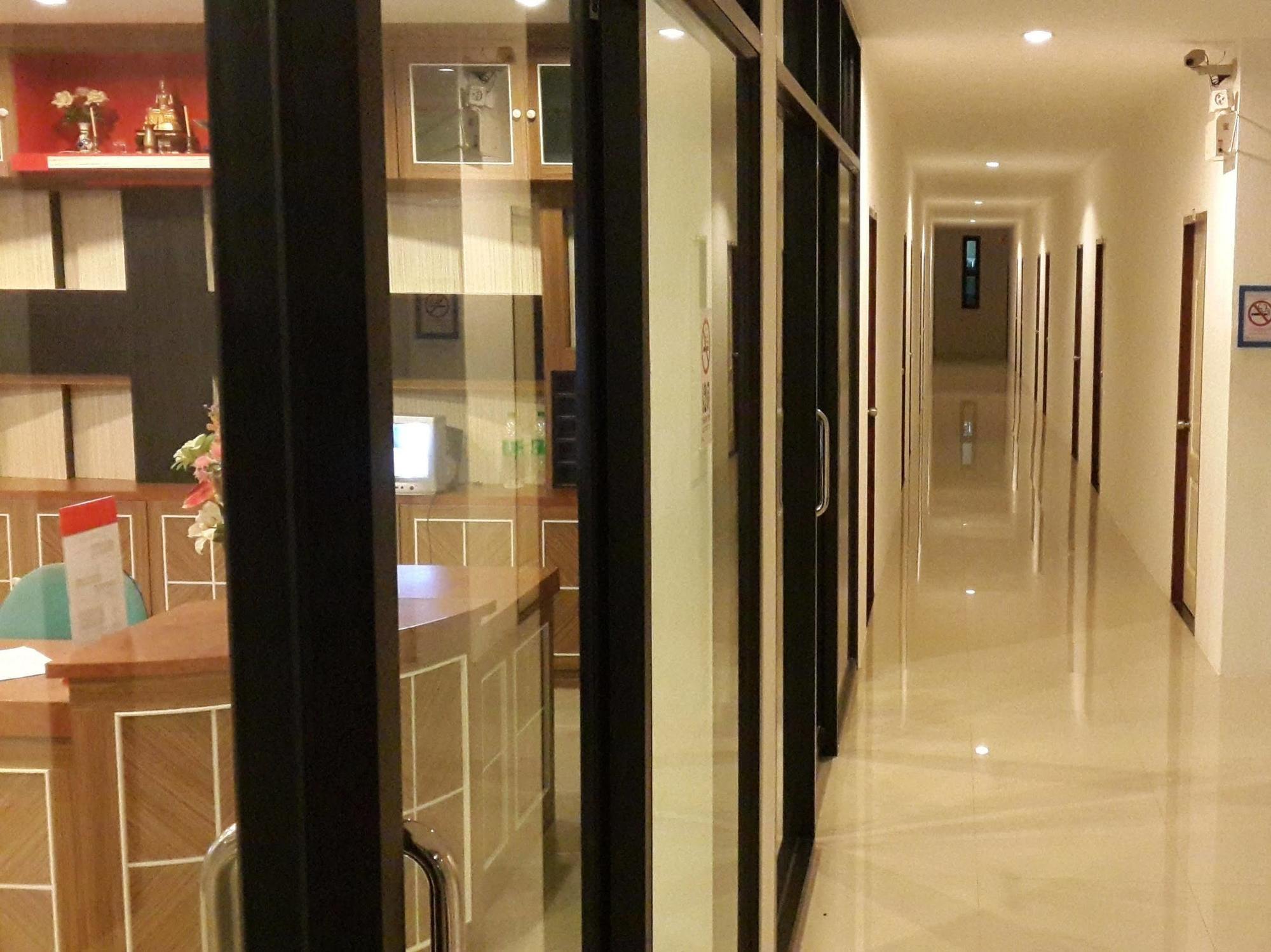 Phuthara Mansion Apartment Phuket ภายนอก รูปภาพ