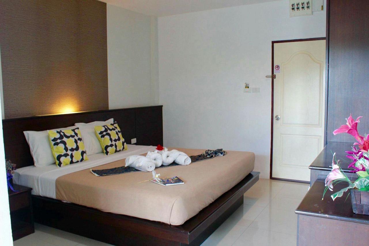 Phuthara Mansion Apartment Phuket ภายนอก รูปภาพ