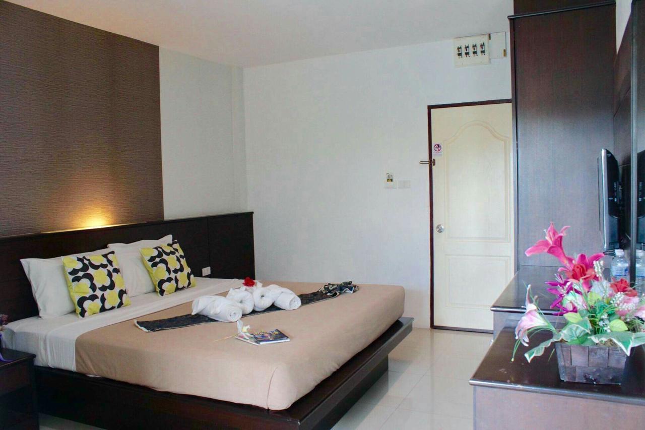 Phuthara Mansion Apartment Phuket ภายนอก รูปภาพ