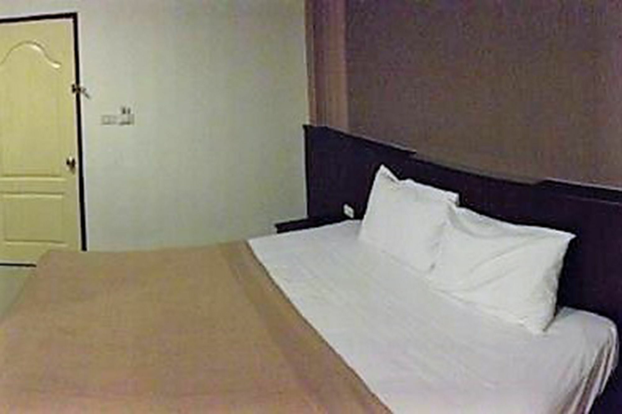 Phuthara Mansion Apartment Phuket ภายนอก รูปภาพ